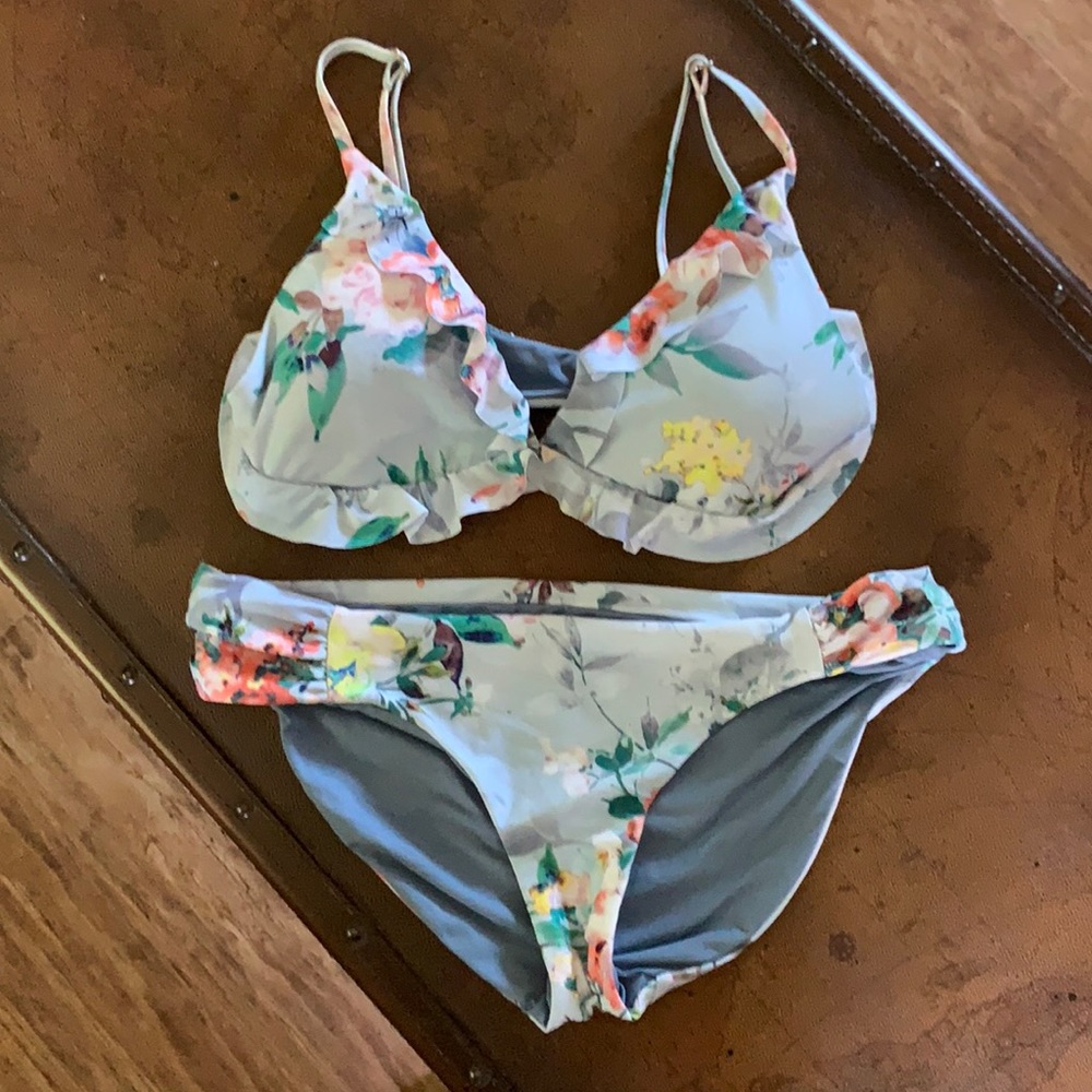 BECCA floral 2 piece bikini.